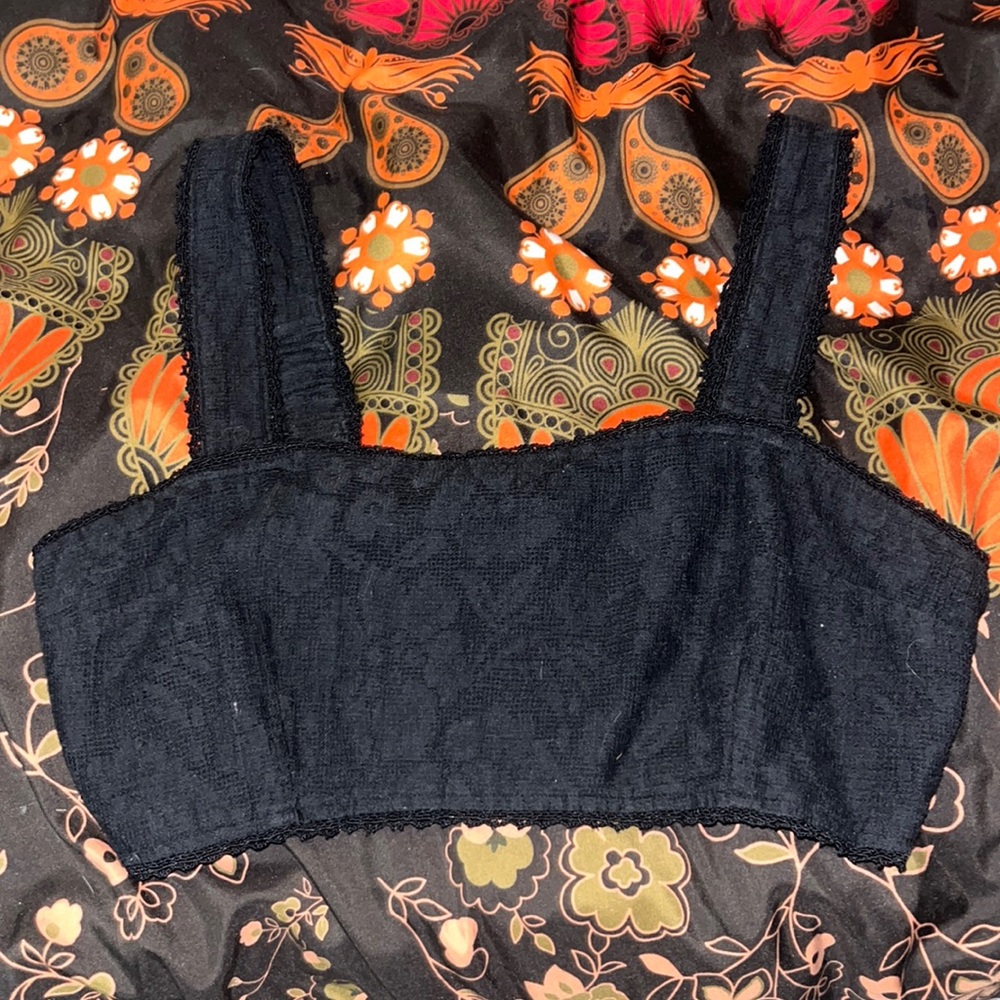 American Eagle black crop top